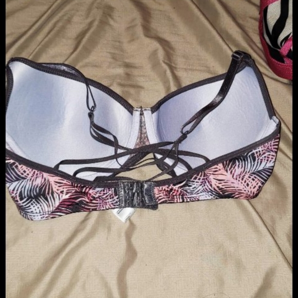 Bra - Picture 2 of 2